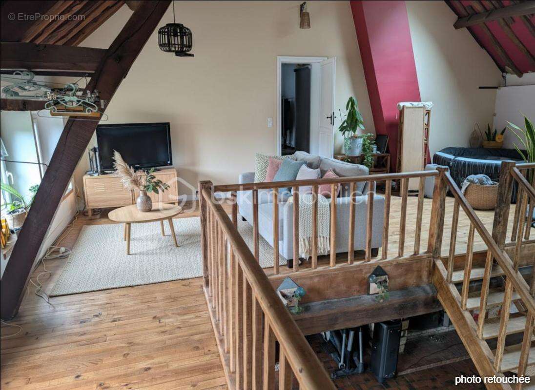 Maison à EGRISELLES-LE-BOCAGE