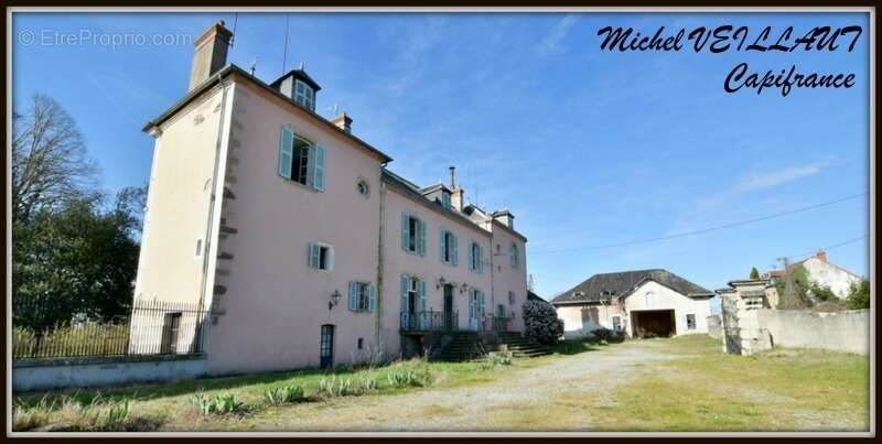 Maison à VILLENEUVE-SUR-ALLIER