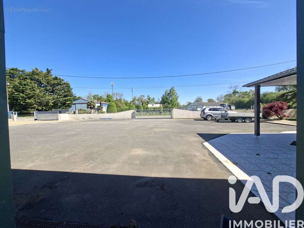 Appartement 400 m² à Kermaria-Sulard  - photo 7