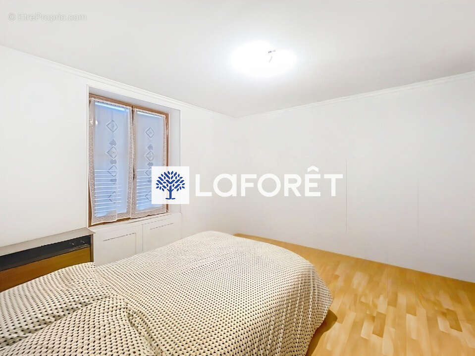 Appartement à CRESPIERES