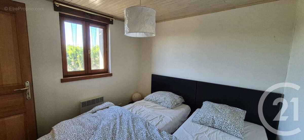 Maison 95 m² à Bruailles  - photo 7