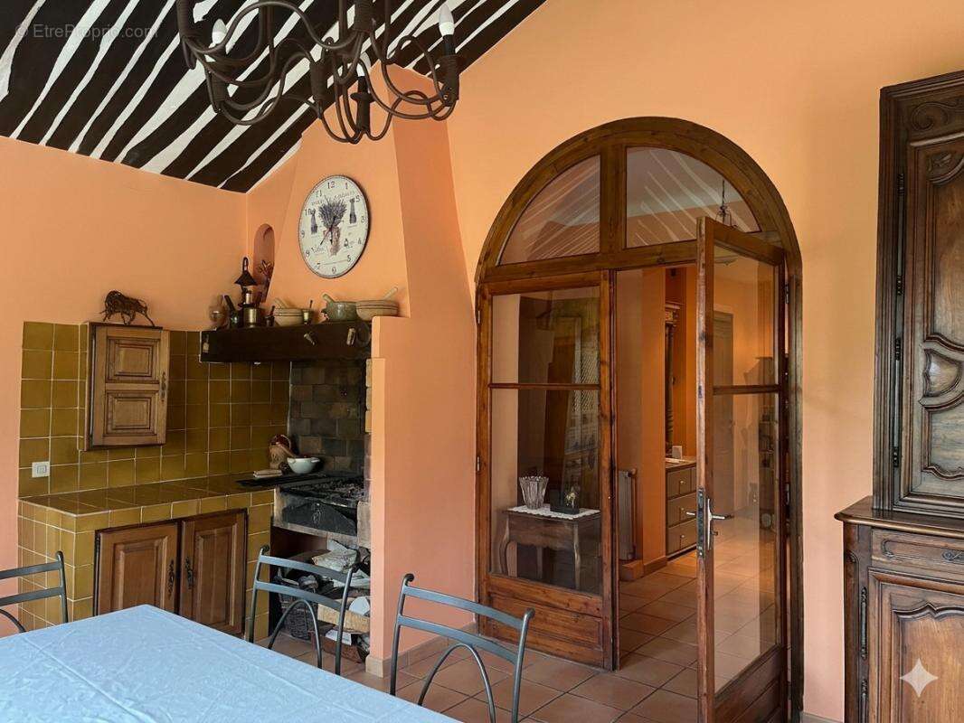 Maison à SAINT-MARC-JAUMEGARDE