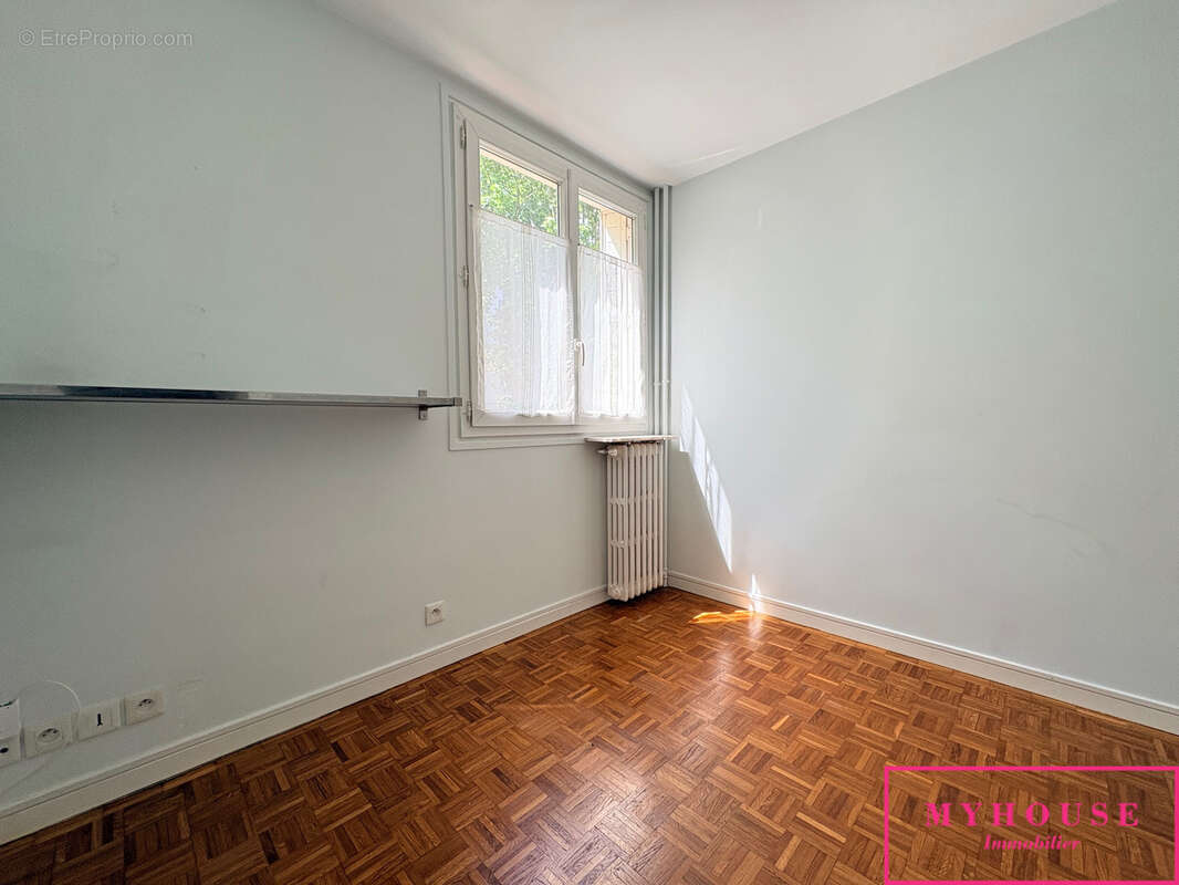 Appartement à BAGNEUX