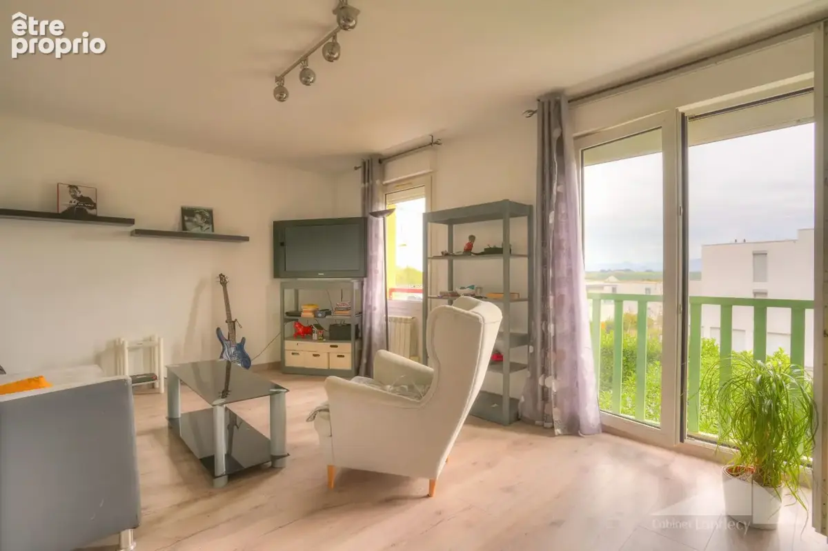 Appartement 4 pièces 84 m² à vendre à Thoiry (01710) - photo 1