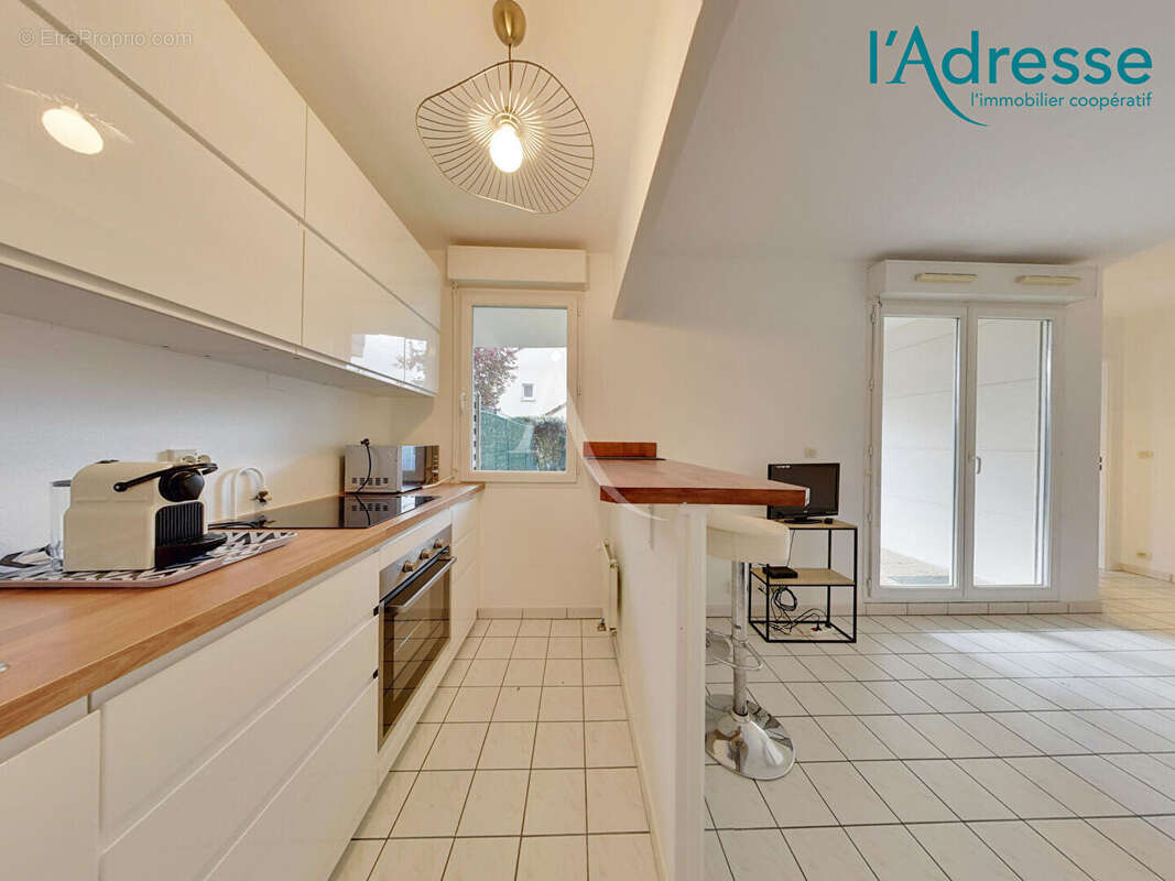 Appartement à EMERAINVILLE