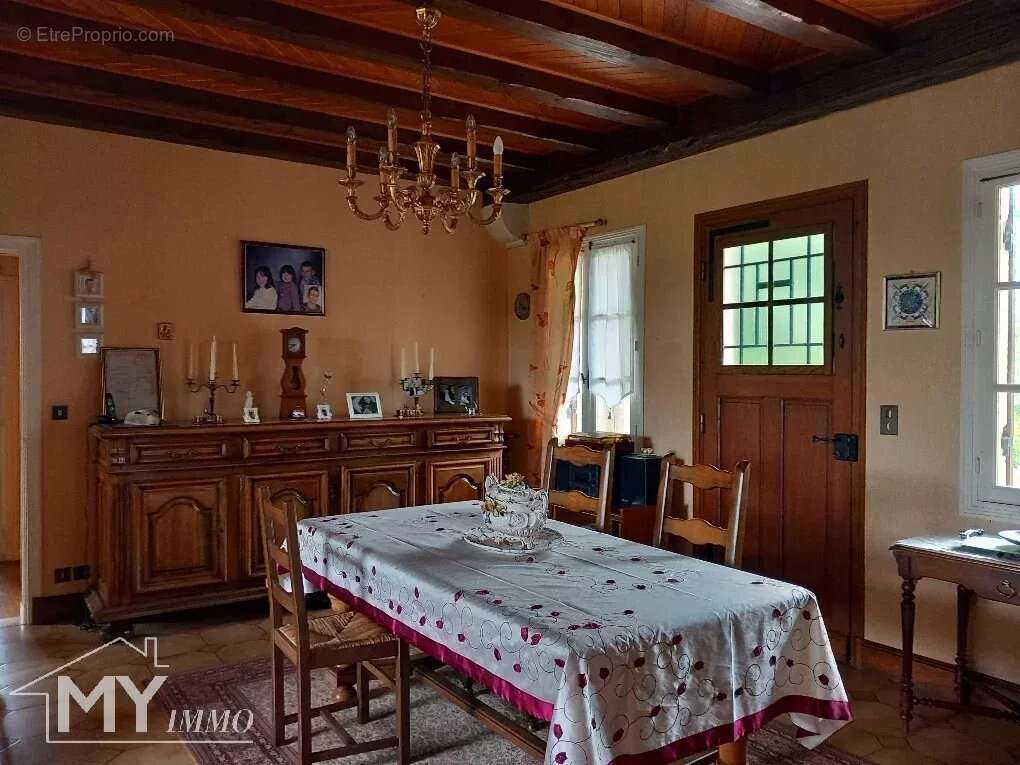 Maison à SAINT-GERMAIN-ET-MONS