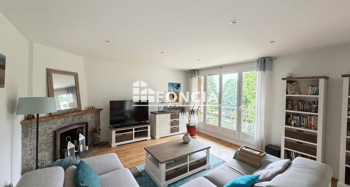 Appartement à BOUGIVAL