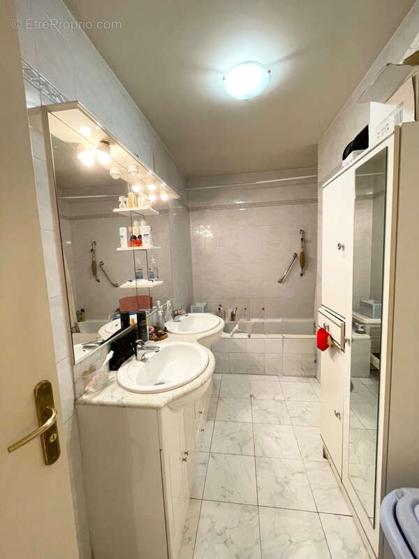 Appartement à LE CANNET