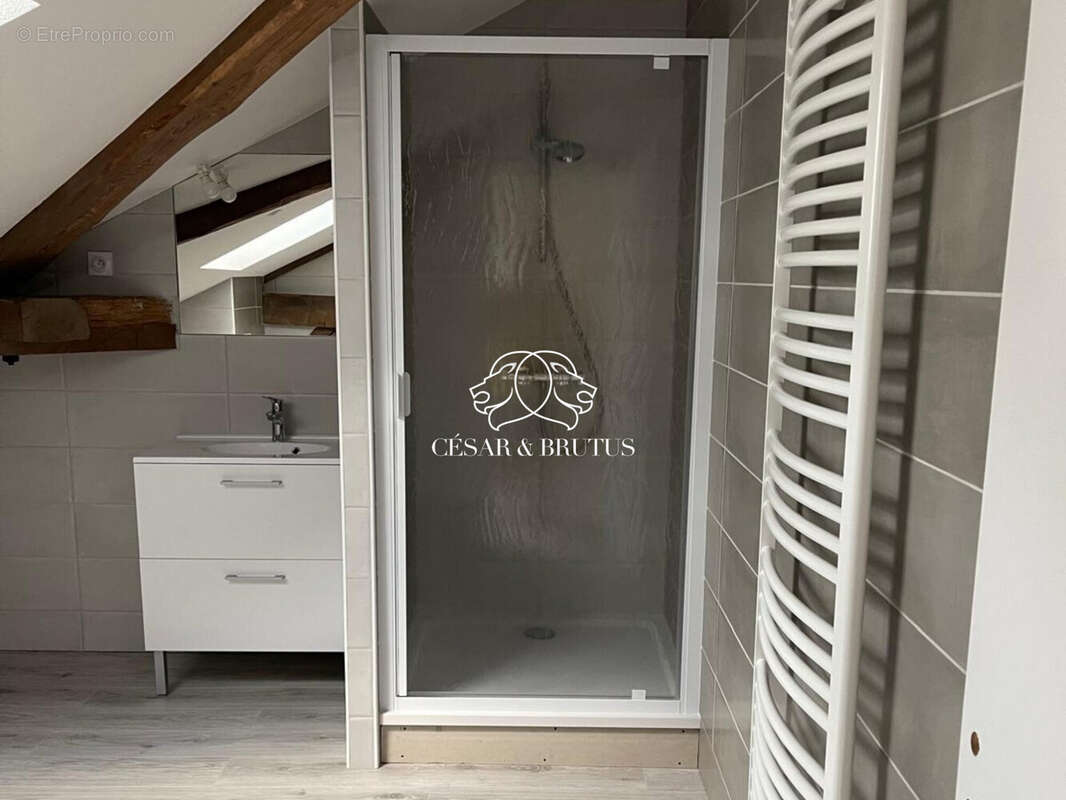 Appartement à CHAUFFAILLES