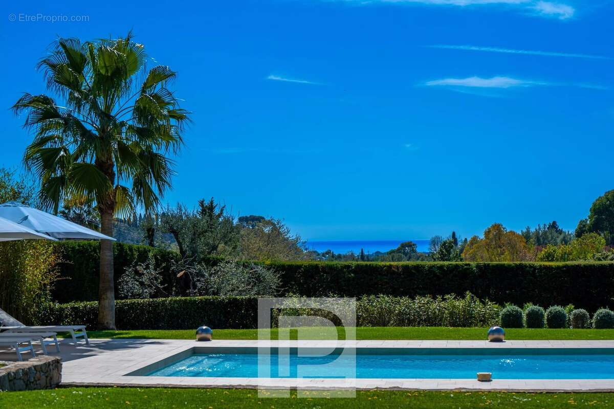 Maison à MOUGINS