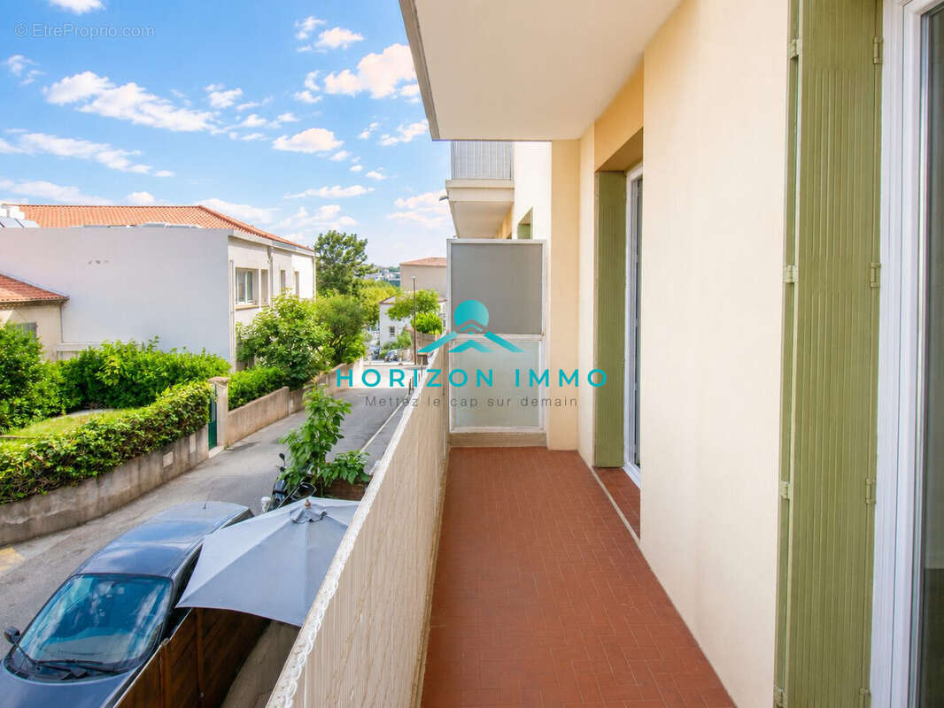 Appartement à SAINT-LAURENT-DU-VAR