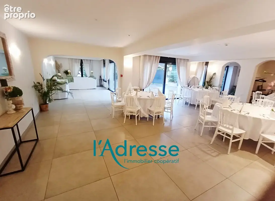 Bords de Marne , Propriété commerciale d'exception - photo 3