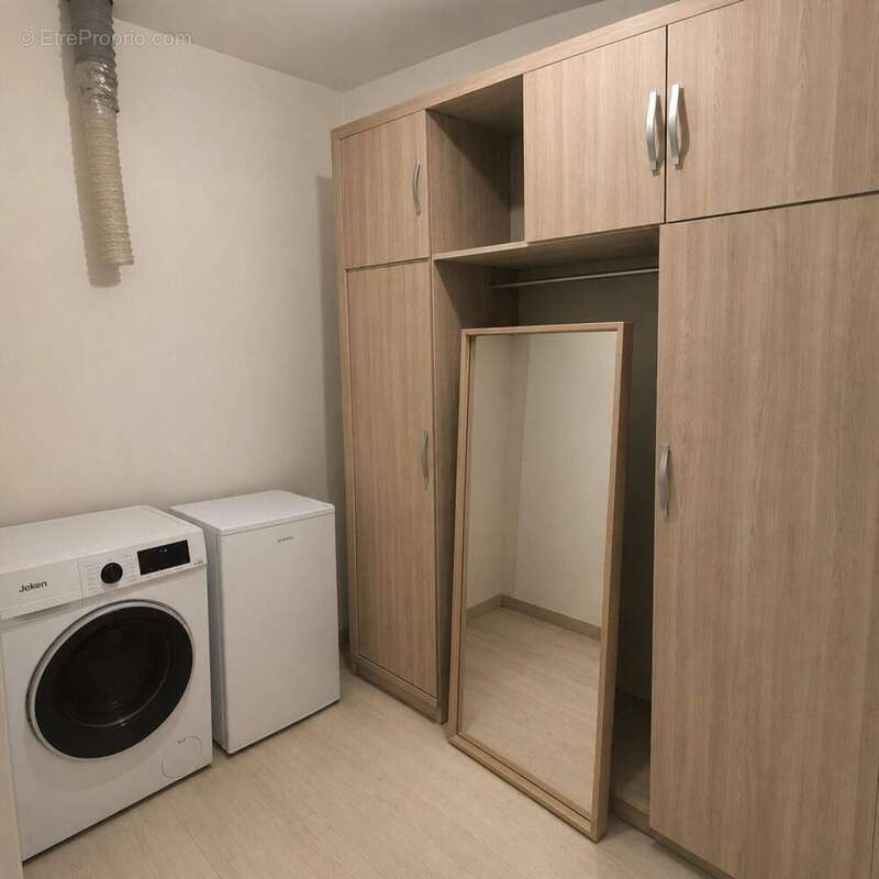Appartement 79 m² à Le Chambon-Feugerolles  - photo 8