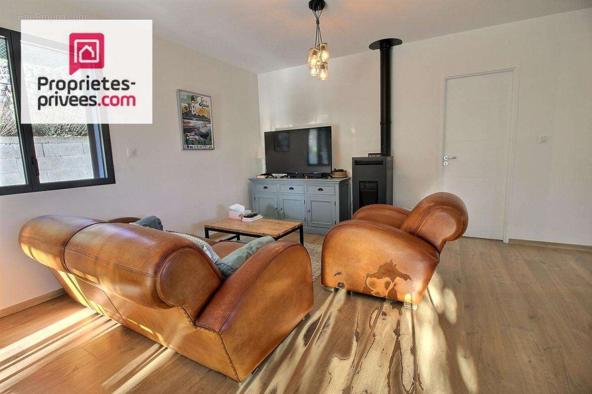 Maison à DRAGUIGNAN