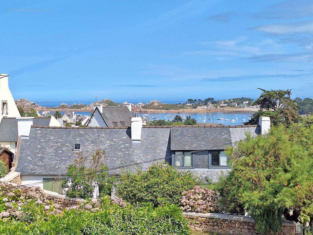 Maison à PLOUGASNOU
