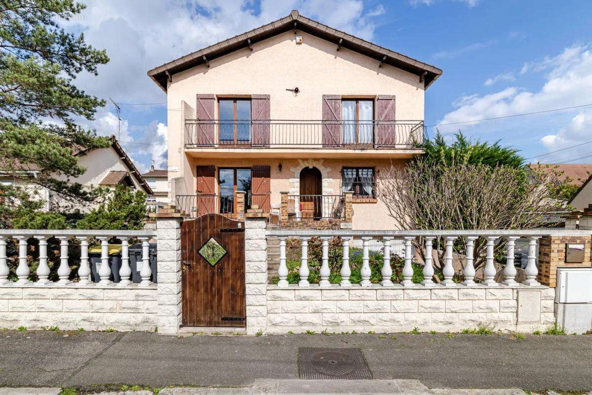 Maison à PIERREFITTE-SUR-SEINE