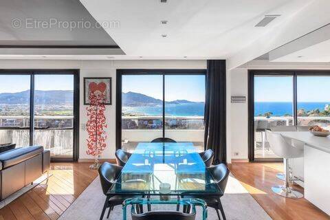 Appartement à MARSEILLE