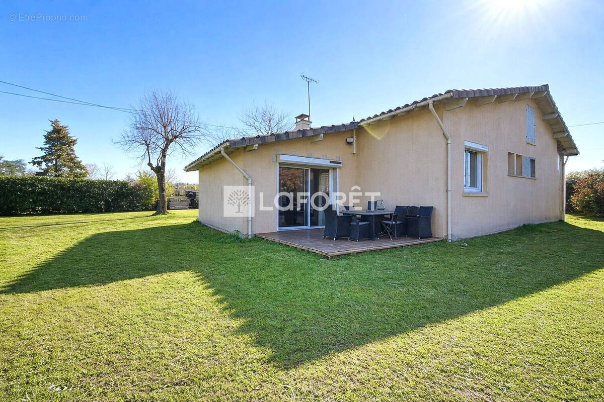 Maison à BUZET-SUR-TARN