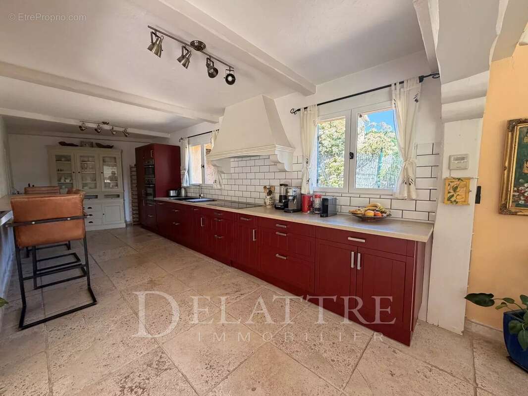 Maison à LE BAR-SUR-LOUP