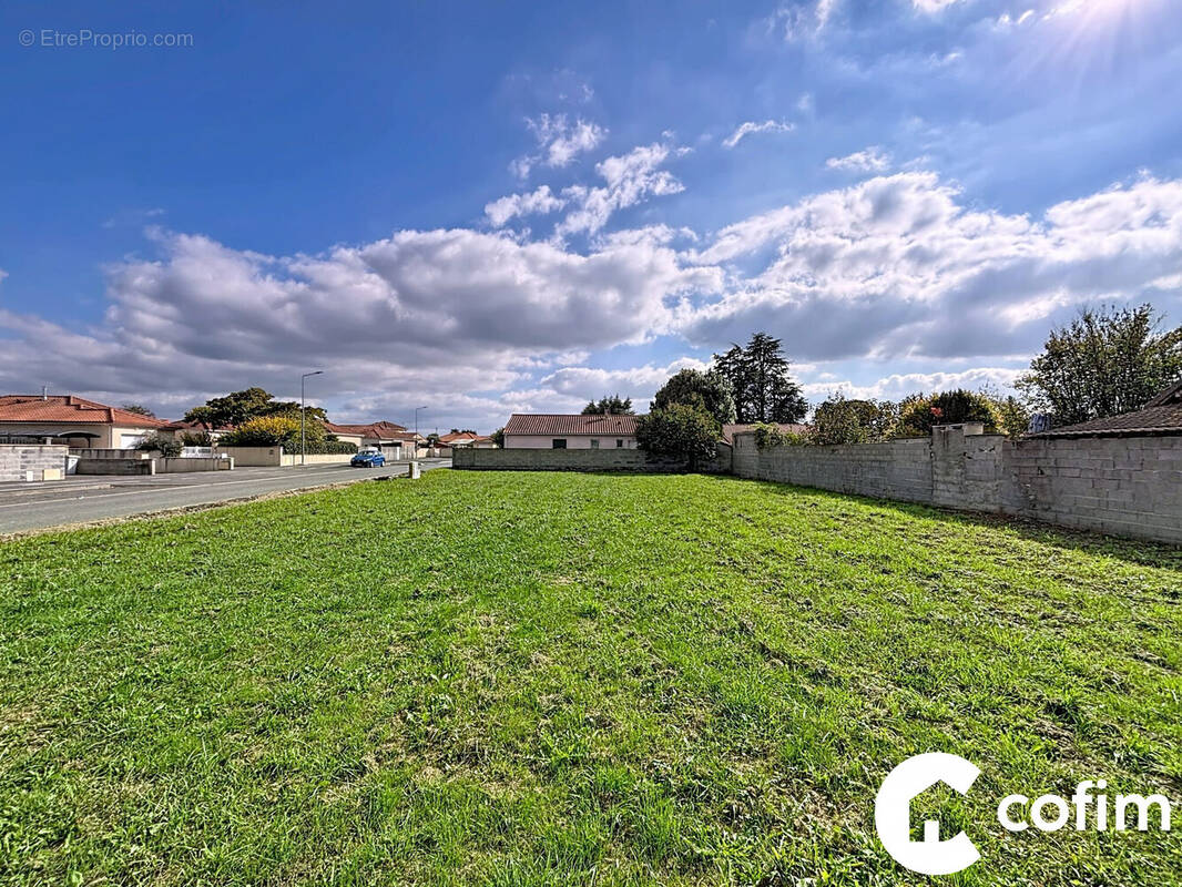 Terrain à BORDERES-SUR-L&#039;ECHEZ