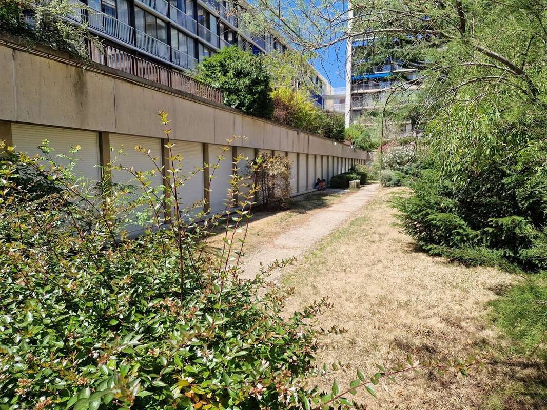 Bureaux a vendre - photo 11