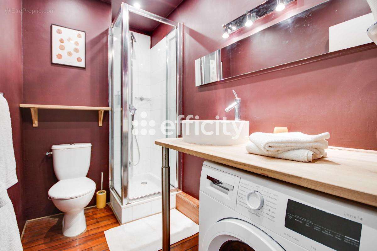 Appartement à PARIS-9E