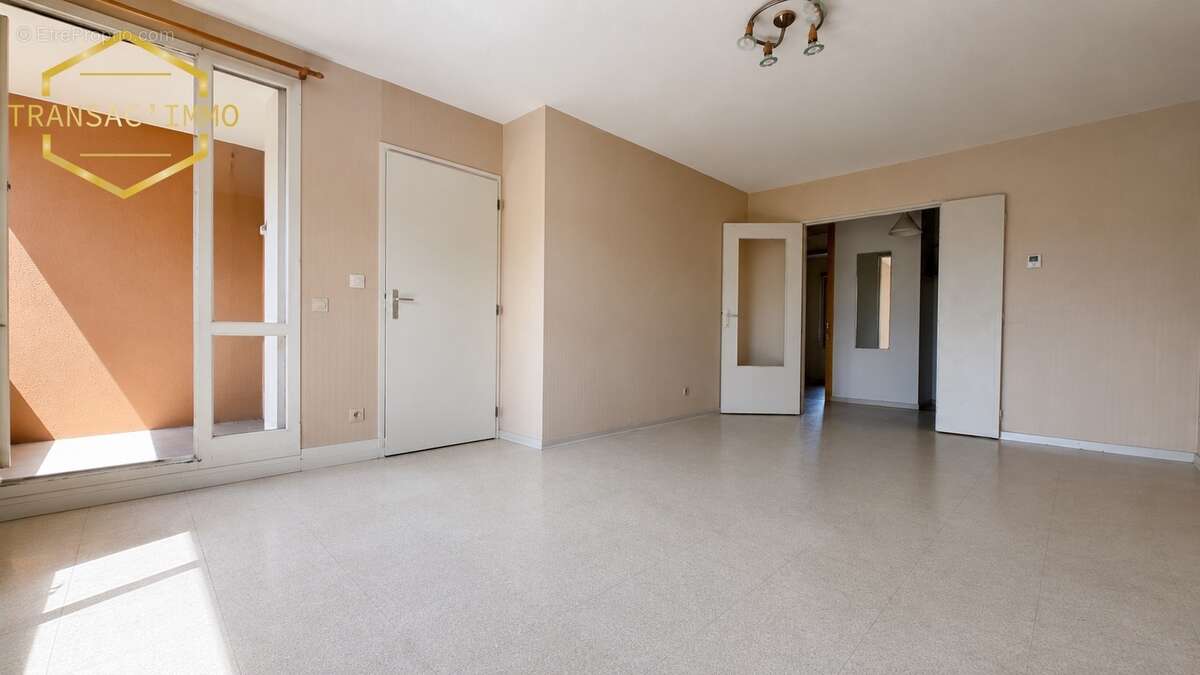 Appartement 66 m² à Le Versoud  - photo 6