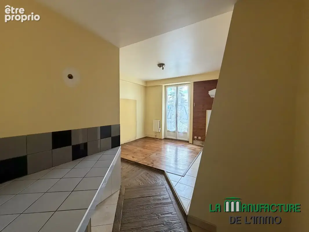 Appartement F3 - 72,58M2 - 2 Caves - Garage - Saint-Etienne/ Bergson - La Terrasse - photo 17
