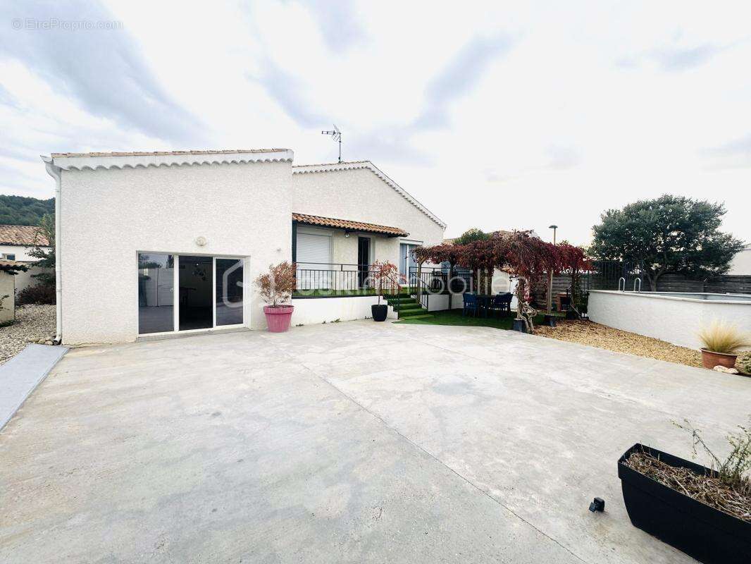 Maison à LIGNAN-SUR-ORB