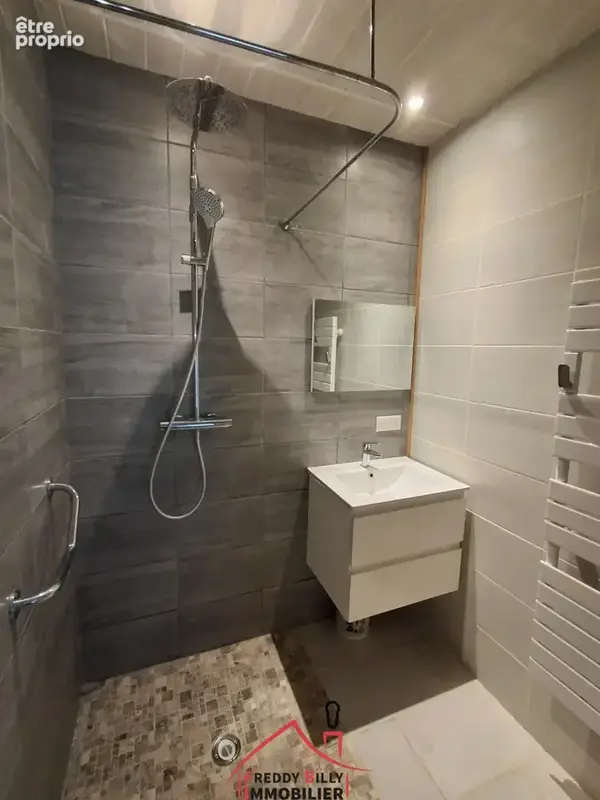 Pavillon plain pied 3 ch + sous-sol + grand bâtiment sur 10088 m2 - photo 5