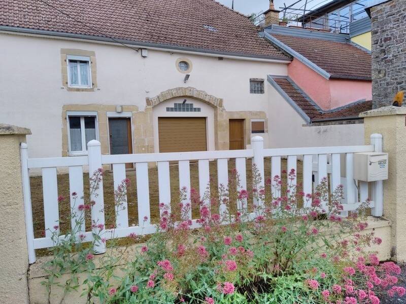 Maison à PREIGNEY