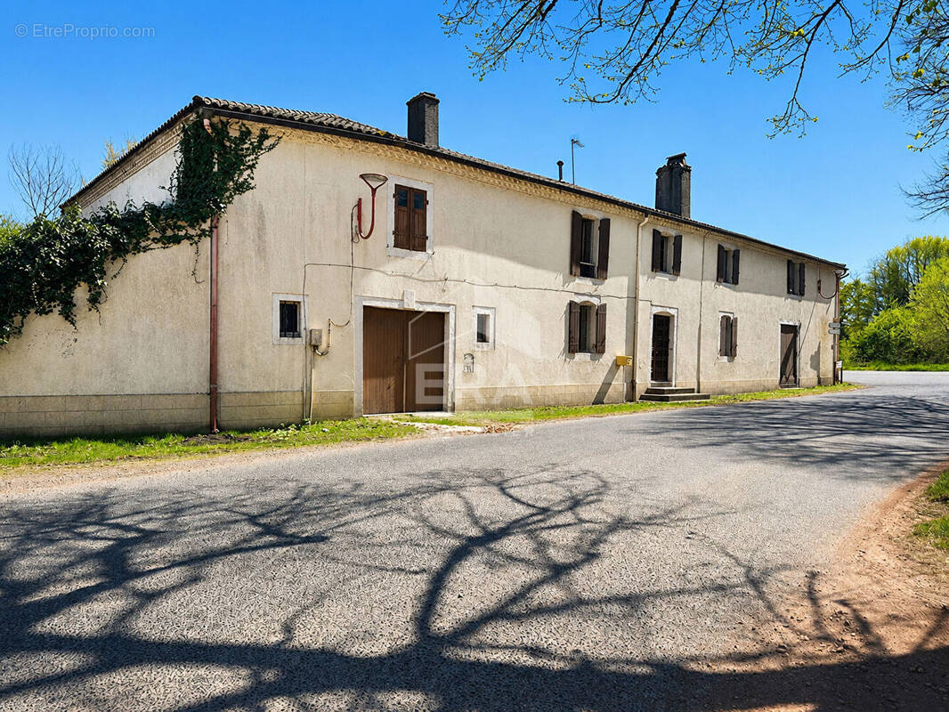 Maison à SAINT-JUSTIN
