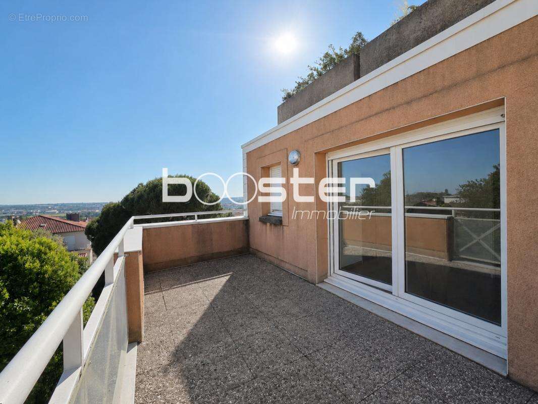 Guilhemery - superbe 2 pieces avec double terrasses plein ciel et parking - photo 8