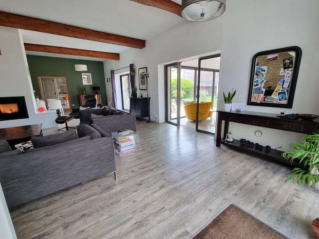 Maison à LES CHERES