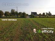 Terrain à SAINT-HILAIRE-DU-HARCOUET