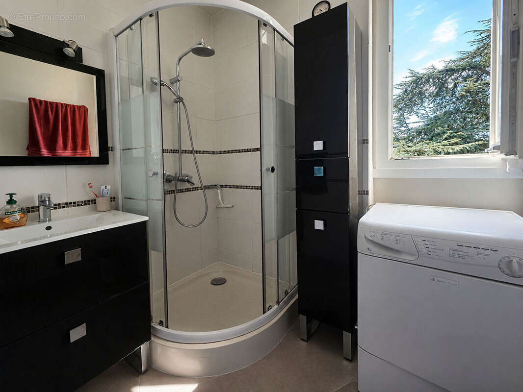 Appartement Ecully 5 pièce(s) 96.71 m2 - photo 6
