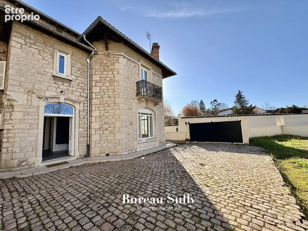 St Didier sur Chalaronne centre ( 01140 ) Maison 300 m2 Terrain 525 m2, ttes commodités, 20 mn gare Belleville - photo 4