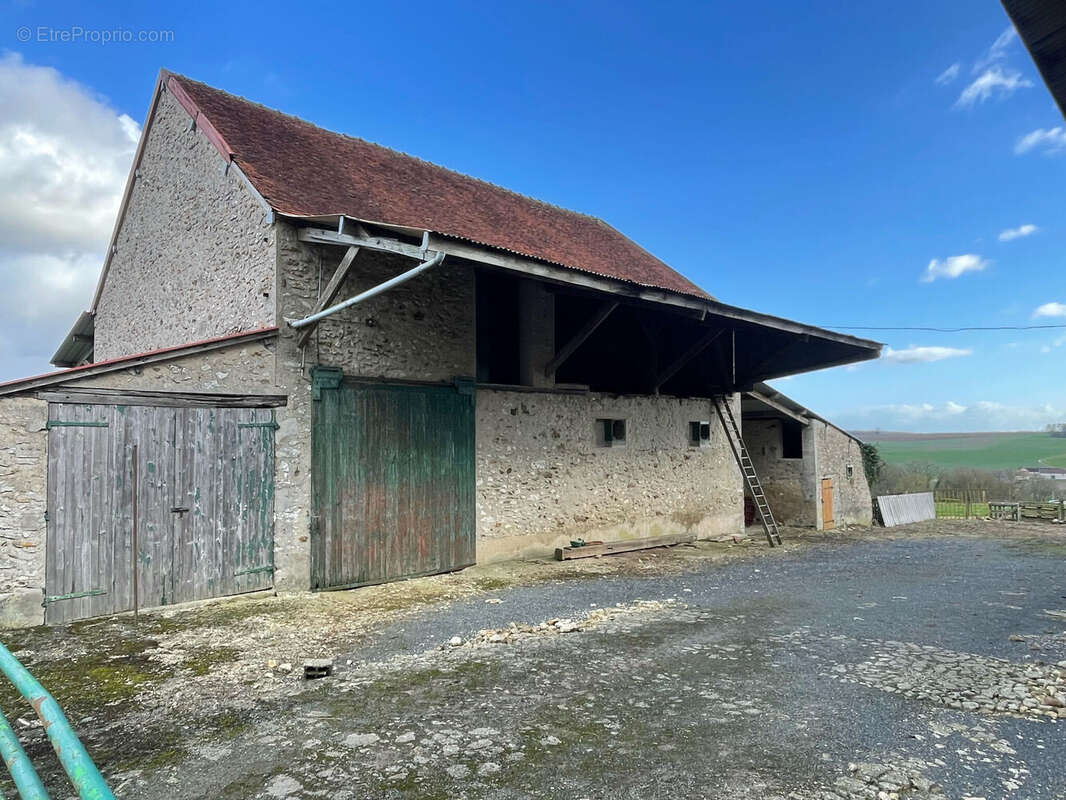 Photo 2 - Autre à LA CHAPELLE-MOUTILS