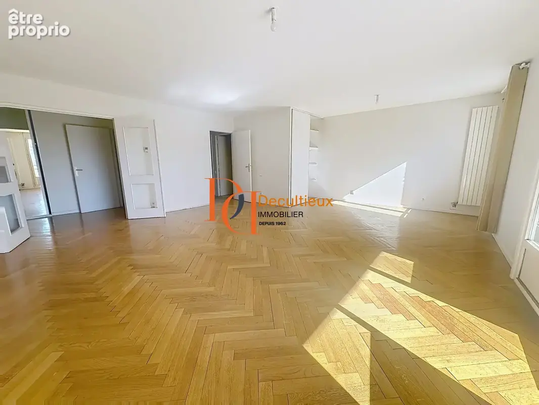 Appartement 4 pièces 89 m² à vendre à Villeurbanne (69100) - photo 4