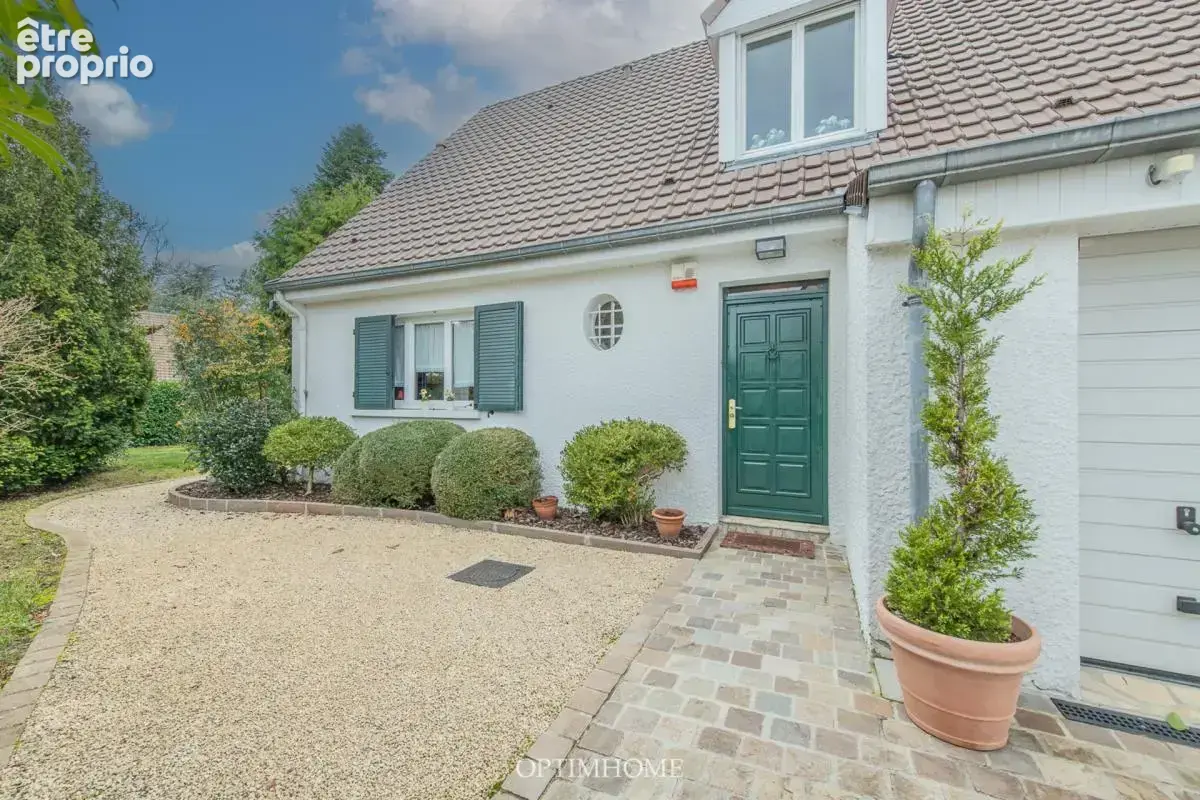 EXCLUSIVITÉ - Maison familiale avec jardin arboré + double garage - photo 19