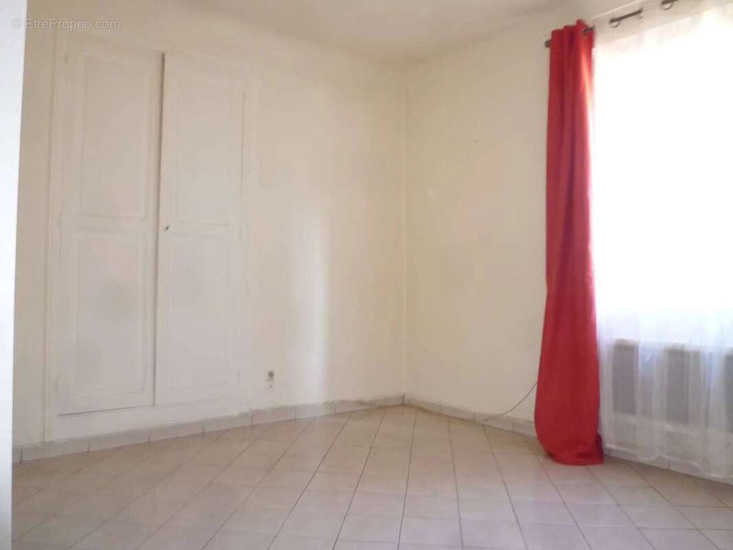 Appartement à GUILLAUMES