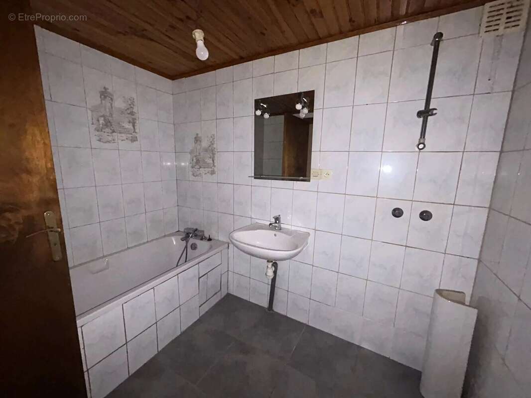 Vente Maison Ardes(63420) 44 000ï¿œ - photo 8