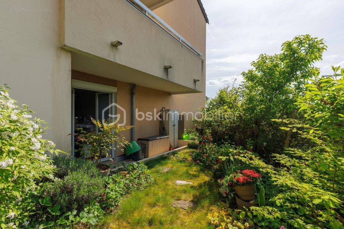 Charmant T3 de 58 m² + 2 terrasses arborées situé en bord de Saône, au sein d'une résidence boisée - photo 12