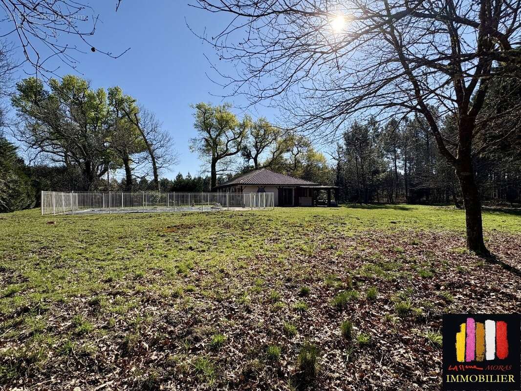 Maison à ONESSE-ET-LAHARIE