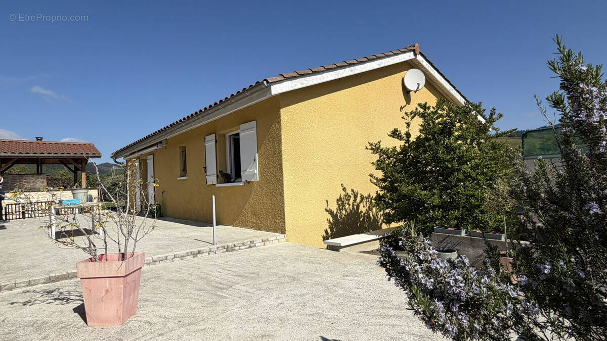 Photo 1 - Maison à TARARE