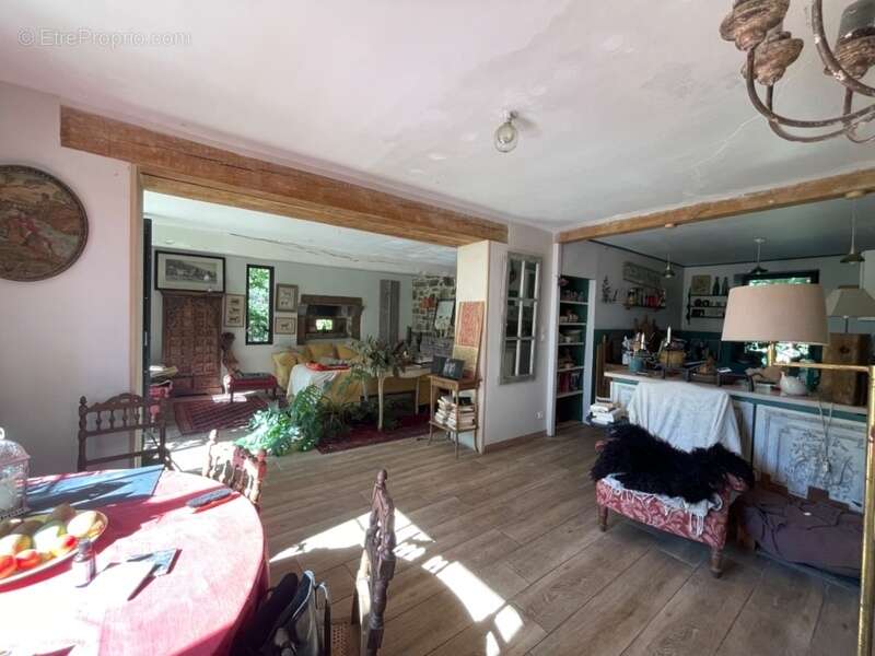 Maison à SAINTE-FEYRE