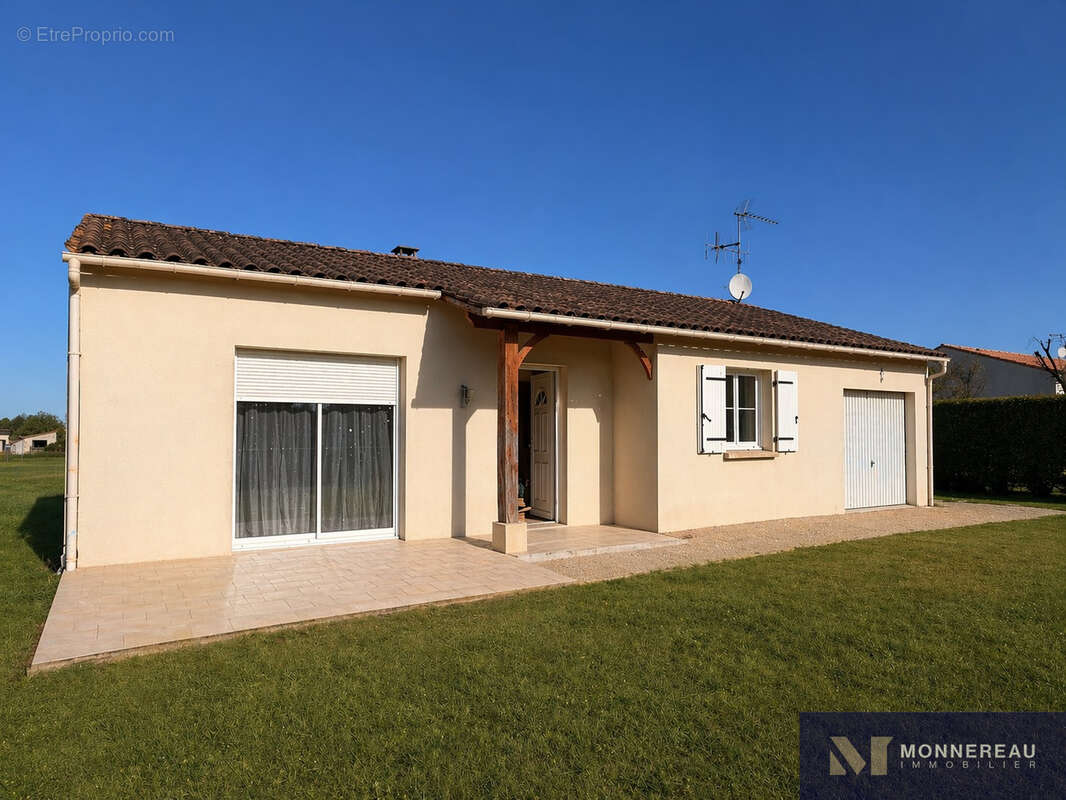 Maison à SAINTE-MEME
