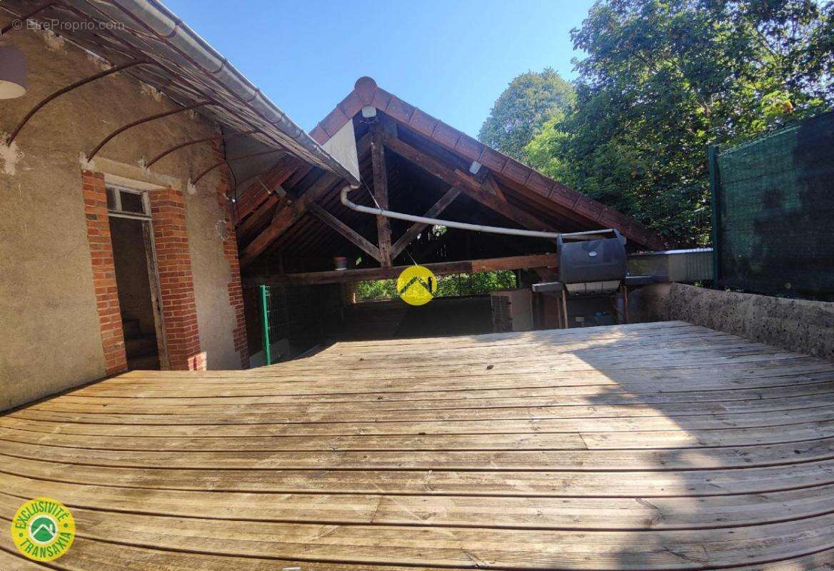 Immeuble de rapport en centre-ville - photo 13