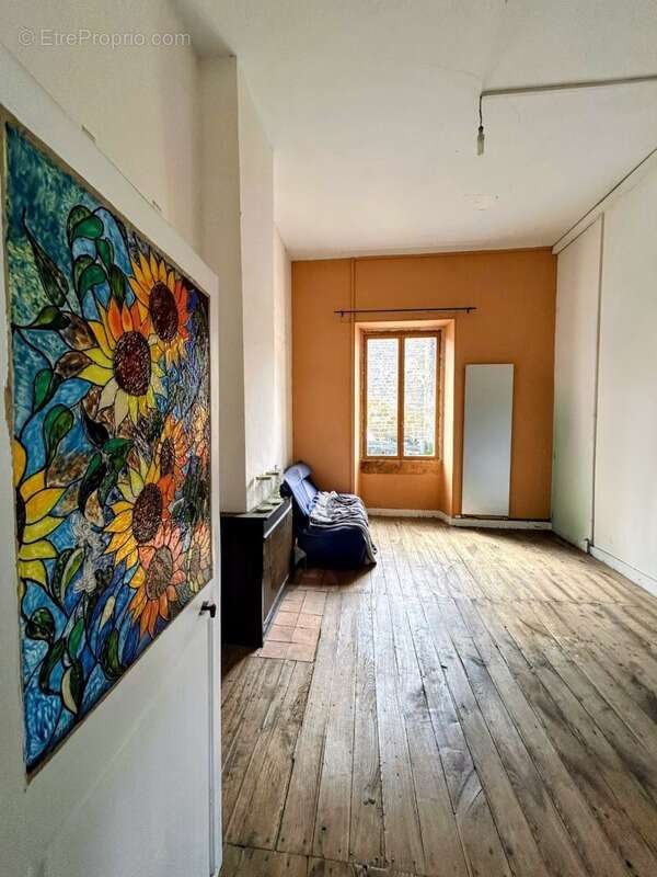 Maison de village 185 m2 avec jardin CHERVES CHATELARS (16) 154 500€ FAI - photo 6