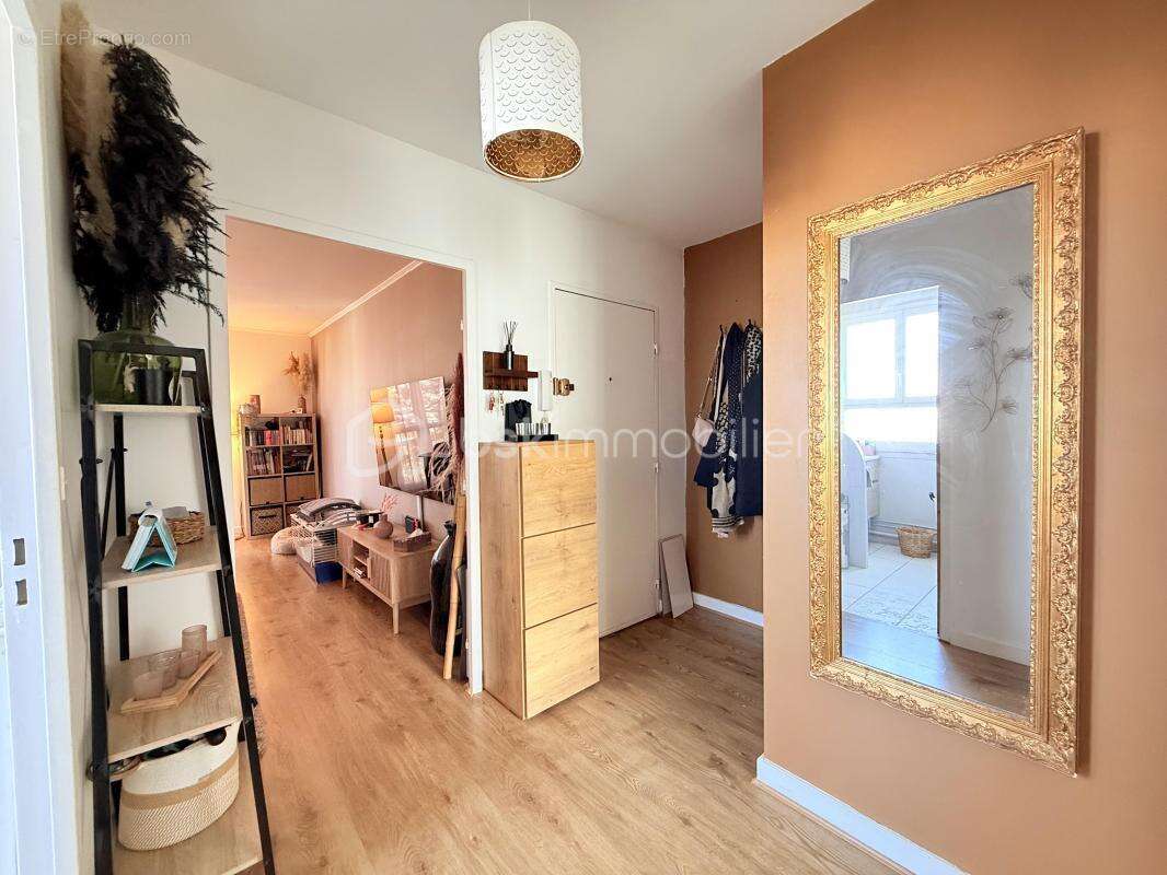 Appartement à NEUILLY-PLAISANCE
